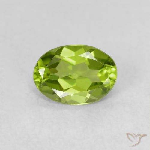 0.83ct 자연스러운 활기찬 녹색 감람석, 타원형, VS