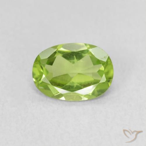 0.79ct 자연스러운 미디엄 그린 감람석, 타원형, VS