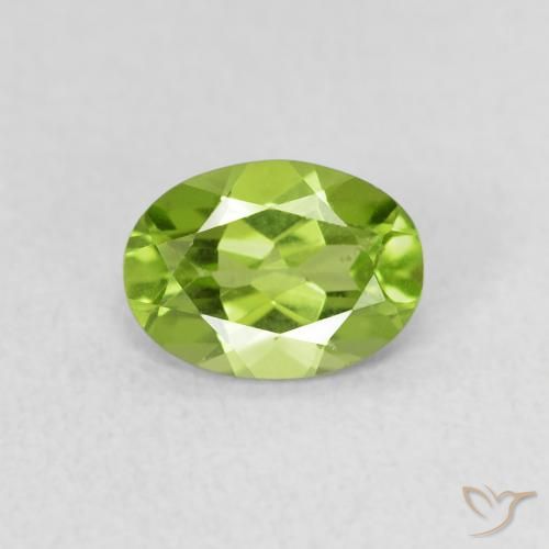 0.83ct 자연스러운 미디엄 그린 감람석, 타원형, VS