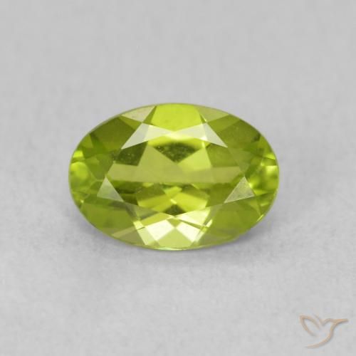 0.85ct 자연스러운 미디엄 그린 감람석, 타원형, VS
