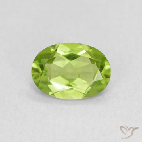 0.83ct 자연스러운 활기찬 녹색 감람석, 타원형, VS