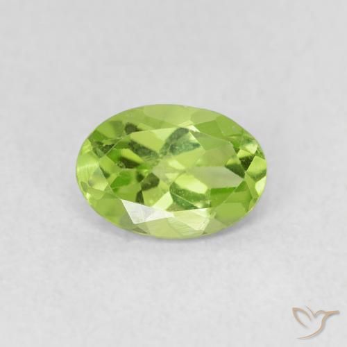 0.78ct 자연스러운 활기찬 녹색 감람석, 타원형, VS