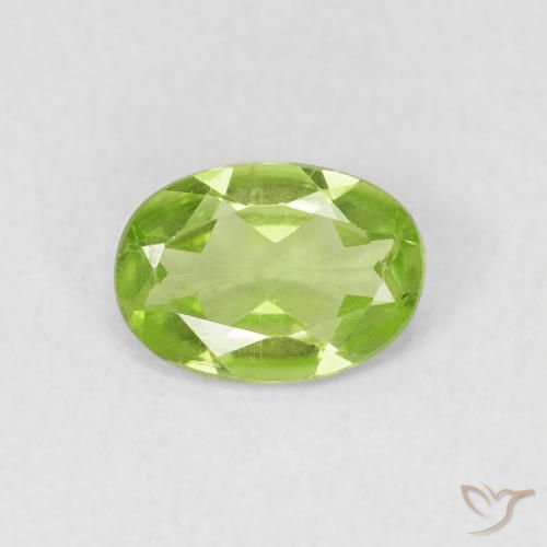 0.76ct 자연스러운 라이트 라이블리 그린 감람석, 타원형, VVS-VS