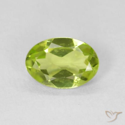 0.75ct 자연스러운 밝은 녹색 감람석, 타원형, VS