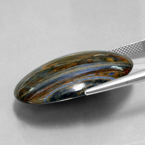 30.29캐럿 천연 다색 피터사이트, 타원형 컷, 불투명체