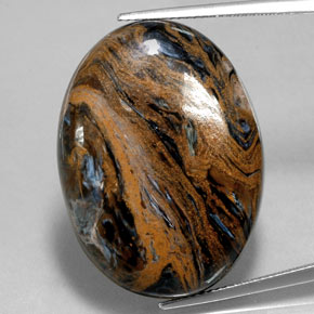 36.42캐럿 천연 멀티컬러 피터사이트, 타원형 컷, 29.9×22.1 mm, 불투명체