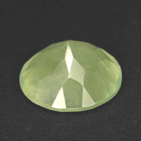 5.39캐럿 천연 그린 프레나이트, 투명한, 11.97 mm, 투명/반투명