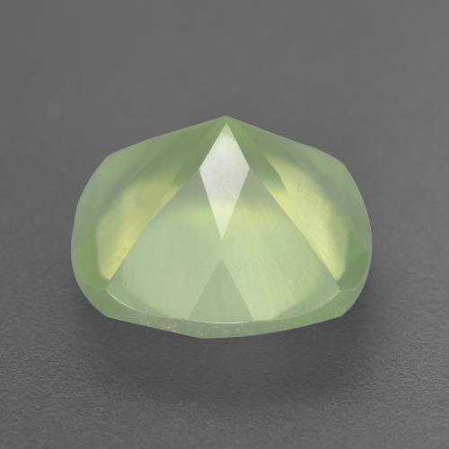 6.33캐럿 천연 미디엄 그린 프레나이트, 쿠션 컷, 11.9×11.8 mm, 투명한