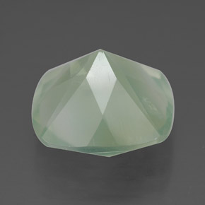 6.85캐럿 천연 그린 프레나이트, 투명한, 12.2×12 mm, 투명/반투명