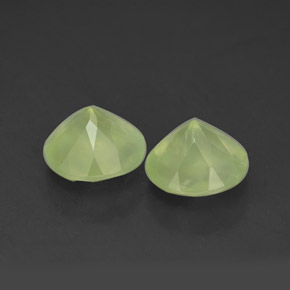 3.78캐럿 천연 Lime Green  프레나이트 보석, 투명한, 7.93 mm, 투명/반투명