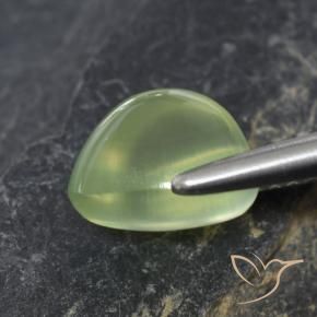 2.52캐럿 천연 Yellow Green  프레나이트, 배 모양, 투명한