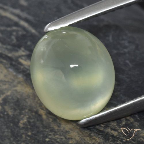2.77ct 자연스러운 Pale Pear Green  프레나이트, 타원형, 투명한