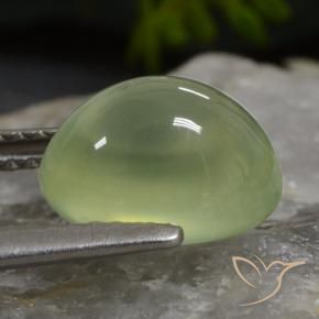 3.26캐럿 천연 Medium Green  프레나이트, 타원형 컷, 9.9×7.6 mm, 투명한