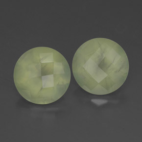3.90캐럿 천연 Pale Pear Green  프레나이트 보석, 투명한, 7.88 mm, 투명/반투명