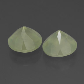 3.90캐럿 천연 Pale Pear Green  프레나이트 보석, 투명한, 7.88 mm, 투명/반투명