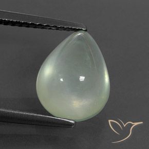 3.48ct 자연스러운 연한 초록색 프레나이트, 배 모양, 투명/반투명