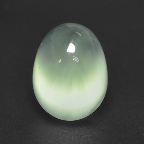 2.70캐럿 천연 Medium Green  프레나이트, 타원형 컷, 8.7×6.5 mm, 투명한