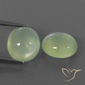 6.96ctw 자연스러운 Medium Green  프레나이트, 타원형, 투명/반투명