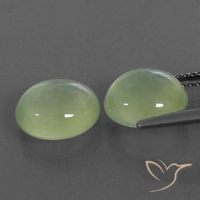 6.96캐럿 천연 Medium Green  프레나이트 보석, 타원형, 투명/반투명
