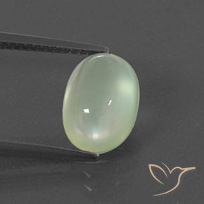3.07ct 자연스러운 Light Yellowish Green    프레나이트, 타원형, 투명한