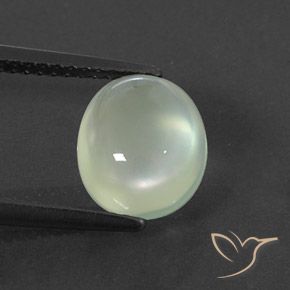 2.92ct 자연스러운 Light Yellowish Green  프레나이트, 타원형, 투명/반투명