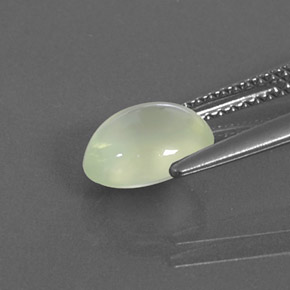 1.68캐럿 천연 Medium Green  프레나이트, 투명한, 8.3×6.5 mm, 투명/반투명