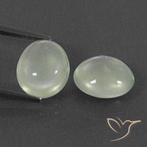 5.53ctw 자연스러운 Olive Green  프레나이트, 타원형, 투명/반투명