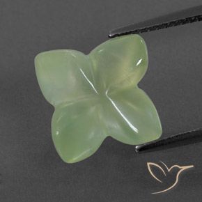 6.89ct 자연스러운 Pale Green  프레나이트, 플라워 컷, 투명/반투명