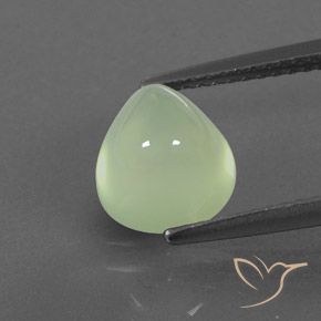3.14ct 자연스러운 연한 초록색 프레나이트, 배 모양, 투명/반투명