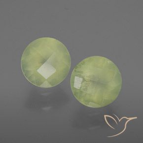 3.76캐럿 천연 미디엄 그린 프레나이트 보석, 투명한, 7.88 mm, 투명/반투명