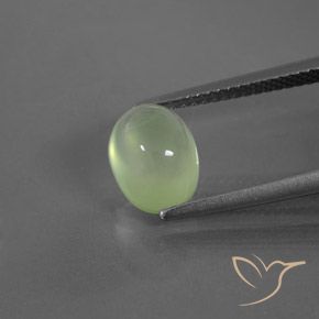 3.07ct 자연스러운 미디엄 그린 프레나이트, 타원형, 투명한