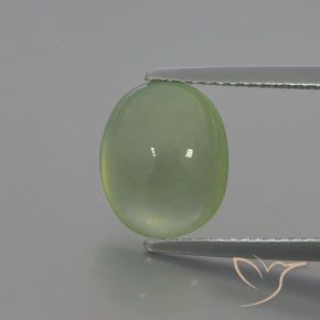 3.64ct 자연스러운 미디엄 그린 프레나이트, 타원형, 투명/반투명