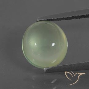 2.15ct 자연스러운 연한 초록색 프레나이트, 타원형, 투명한