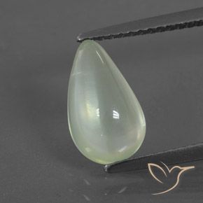 1.99ct 자연스러운 매우 밝은 녹색 프레나이트, 배 모양, 투명한