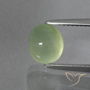 2.85ct 자연스러운 페일 페어 그린 프레나이트, 타원형, 투명/반투명