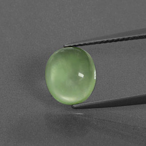 3.00캐럿 천연 그린 프레나이트, 타원형 컷, 9.3×8.2 mm, 투명한