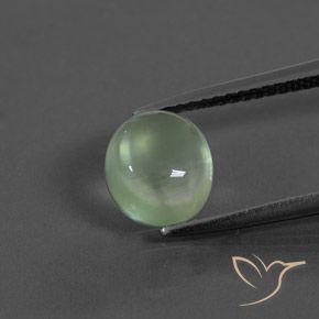 2.25ct 자연스러운 옅은 황록색 프레나이트, 타원형, 투명한