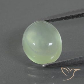 2.63ct 자연스러운 연두색 프레나이트, 타원형, 투명/반투명