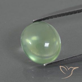 2.25ct 자연스러운 연한 초록색 프레나이트, 타원형, 투명한