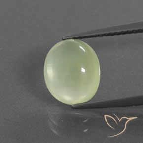 2.95ct 자연스러운 회녹색 프레나이트, 타원형, 투명/반투명