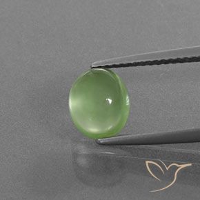2.05ct 자연스러운 황록색 프레나이트, 타원형, 투명/반투명