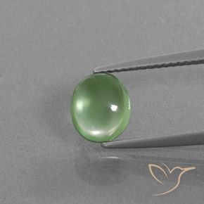 1.83ct 자연스러운 미디엄 그린 프레나이트, 타원형, 투명한
