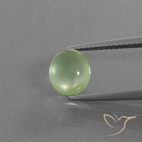 1.96ct 자연스러운 미디엄 그린 프레나이트, 타원형, 투명/반투명
