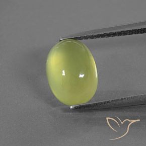 2.80ct 자연스러운 연한 녹황색 프레나이트, 타원형, 투명/반투명