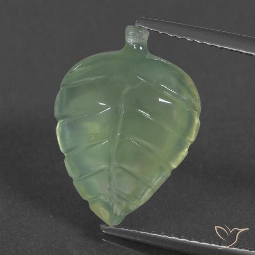 7.28ct 자연스러운 따뜻한 녹색 프레나이트, 팬시한, 투명한