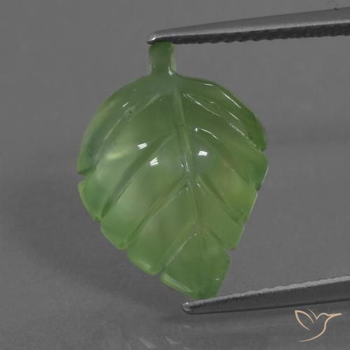 6.81ct 자연스러운 미디엄 그린 프레나이트, 팬시한, 투명한