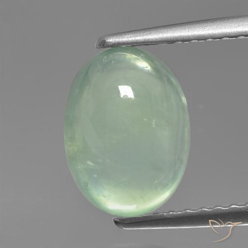 2.73ct 자연스러운 페일 민트 그린 프레나이트, 타원형, 투명한