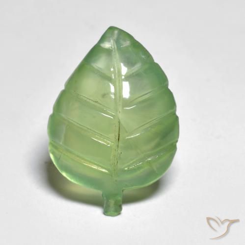 8.23ct 자연스러운 올리브 그린 프레나이트, 팬시한, 투명한
