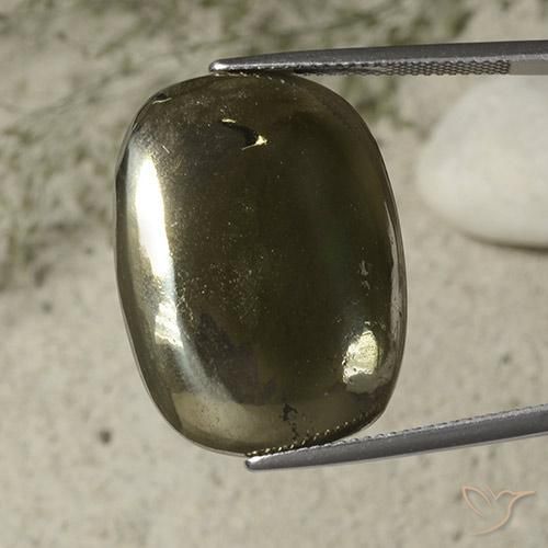 33.29ct 자연스러운 금 황철석, 방석, 불투명체
