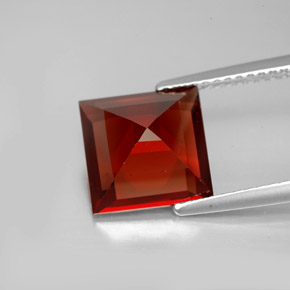 4.23캐럿 천연 레드 파이로프 가넷, 스퀘어, 9.1×9.1 mm, VVS